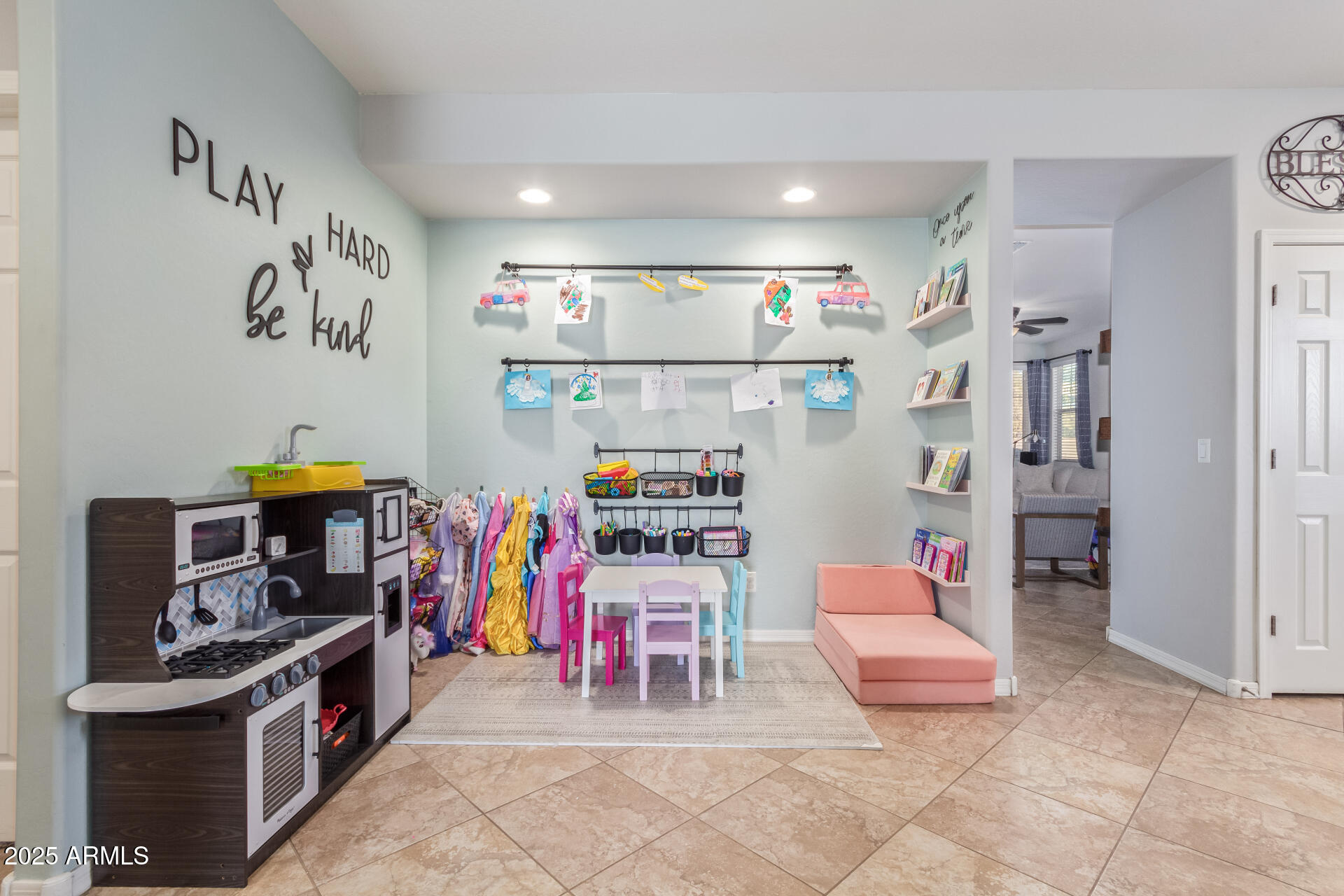 2981 East Night Hawk Way Phoenix, AZ 85048 - Photo 2 of 21 17-Nighthawk