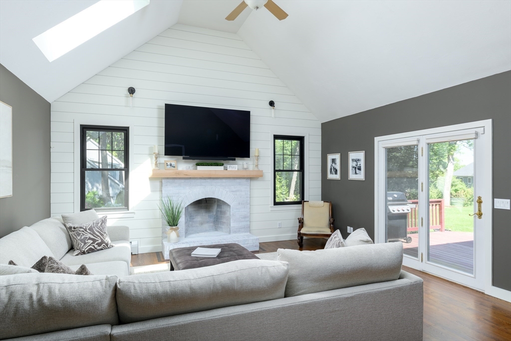 21 Round Table Road Shrewsbury, MA 01545 - Photo 18 of 40