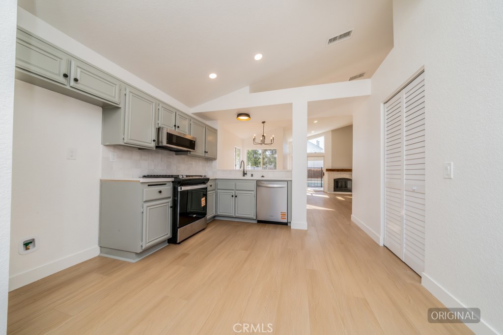 33467 Viewpoint Drive Wildomar, CA 92595 - Photo 6 of 35