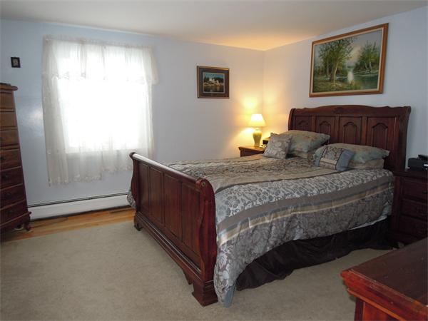 12 Crest Road Tewksbury, MA 01876 - Photo 13 of 15 Gallery Image 13