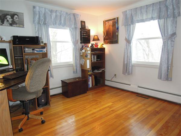 12 Crest Road Tewksbury, MA 01876 - Photo 14 of 15 Gallery Image 14