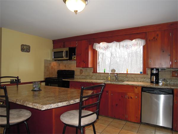 12 Crest Road Tewksbury, MA 01876 - Photo 2 of 15 Gallery Image 2