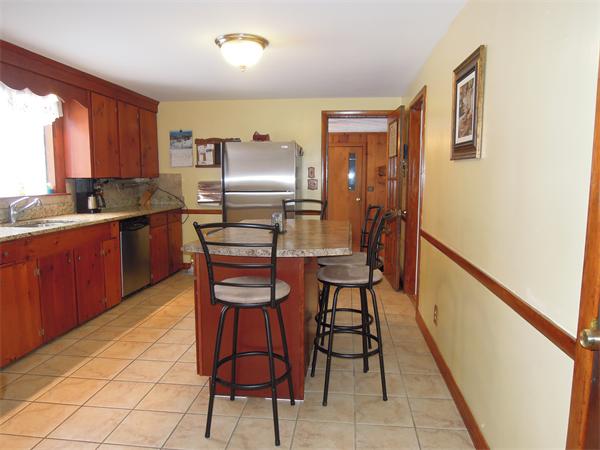12 Crest Road Tewksbury, MA 01876 - Photo 3 of 15 Gallery Image 3