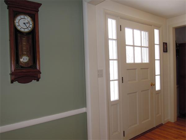 12 Crest Road Tewksbury, MA 01876 - Photo 5 of 15 Gallery Image 5