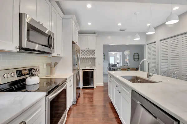 $12,000 | 414 Northeast 7th Avenue, Delray Beach, FL 33483