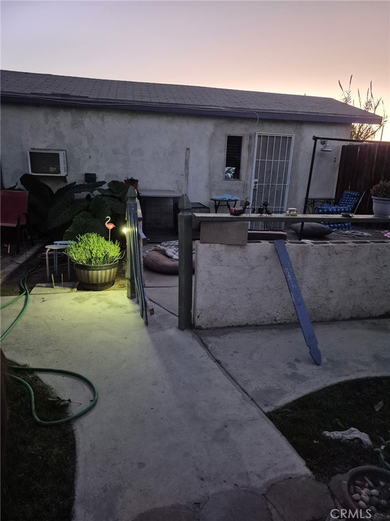 4010 Witt Avenue Riverside, CA 92501 - Photo 2 of 10 a living room with furniture