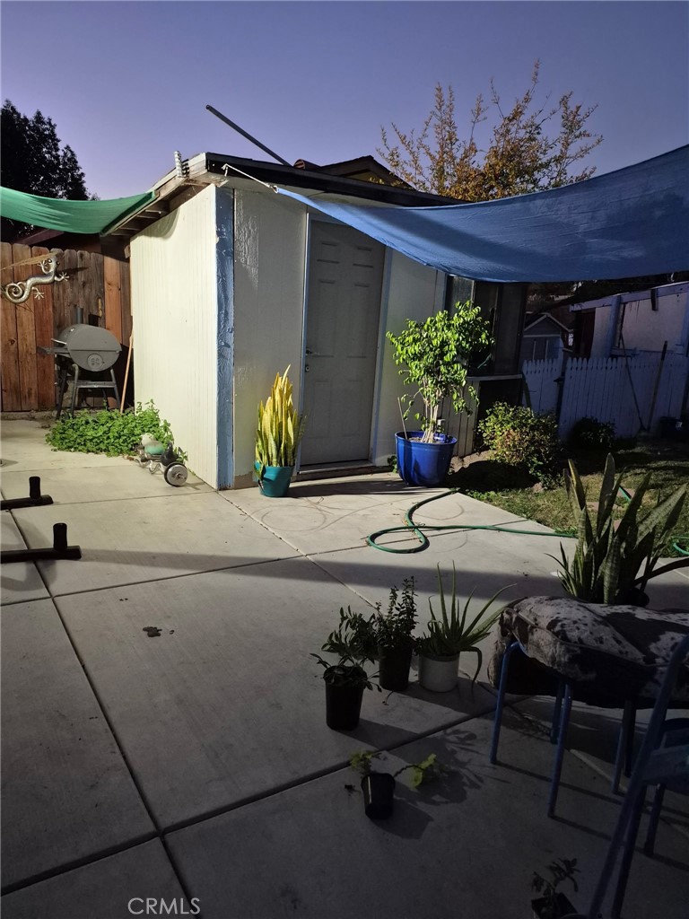 4010 Witt Avenue Riverside, CA 92501 - Photo 7 of 10 a view of outdoor space yard and patio