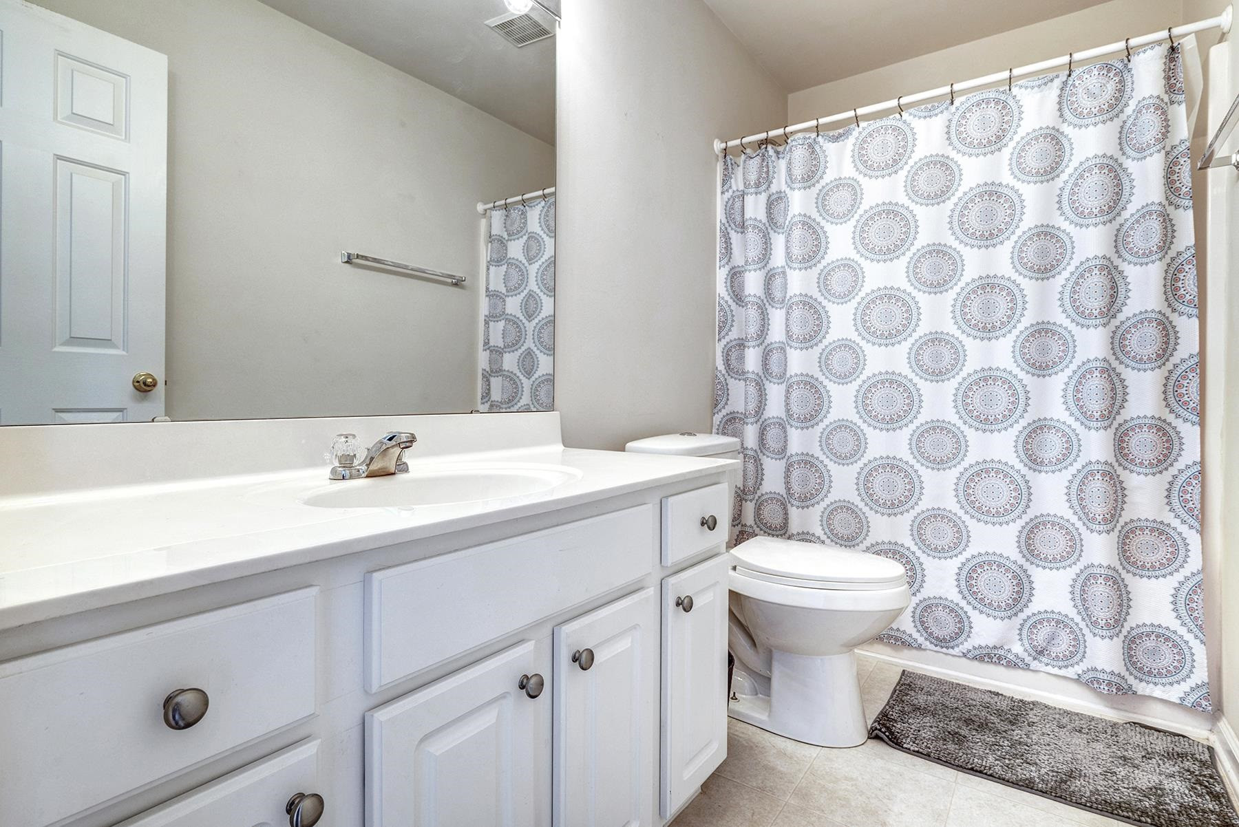 4918 Wyatt Brook Way Raleigh, NC 27609 - Photo 14 of 20 3rd Floor Guest Bathroom