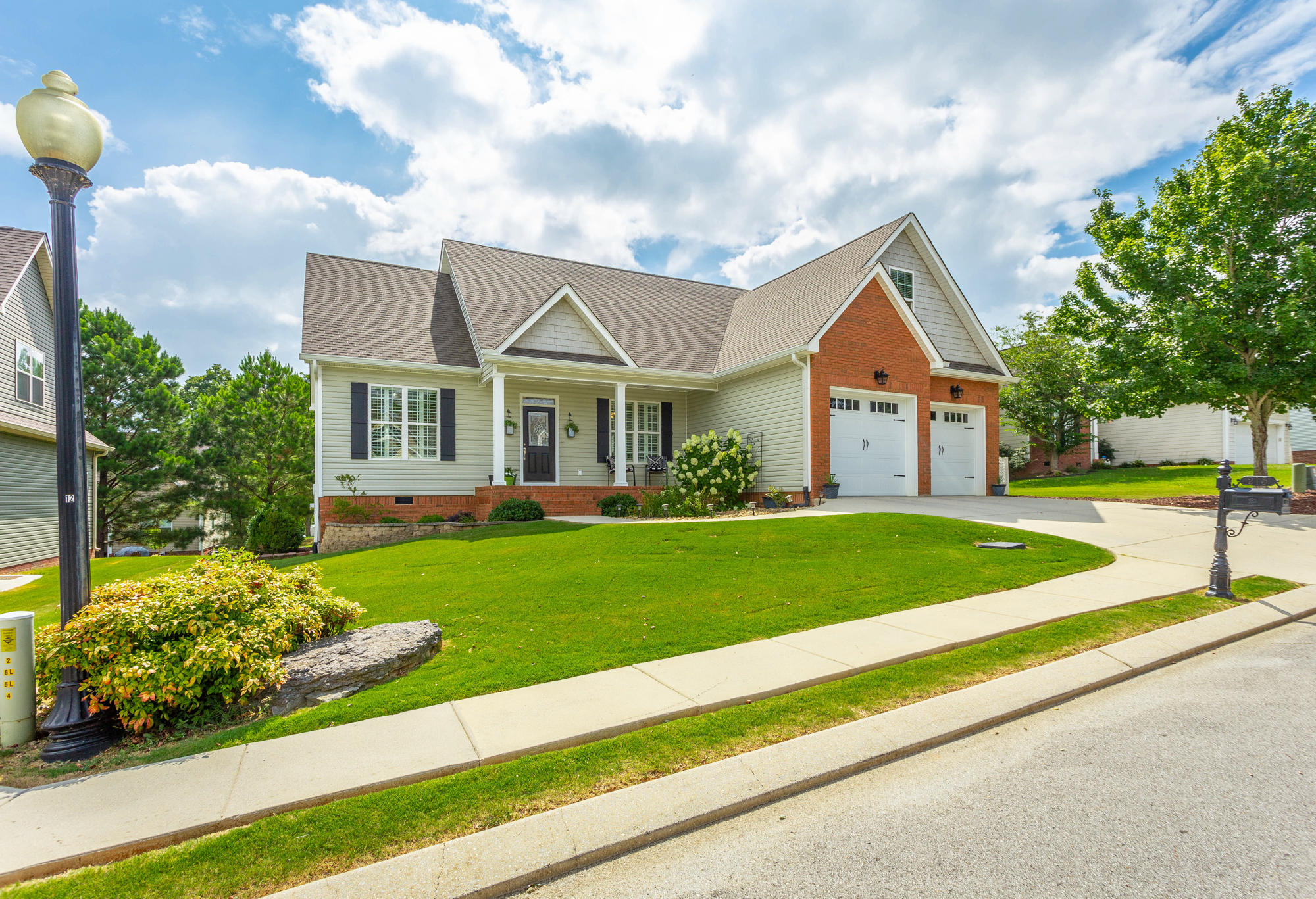215 Hunting Ridge Circle Rock Spring, GA 30739 - Photo 5 of 41 215 Hunting Ridge Cir. HD-23