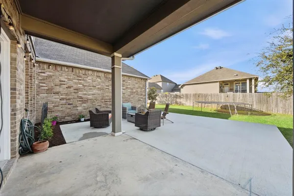 $445,000 | 2901 Gilchrist Drive, Lorena, TX 76655