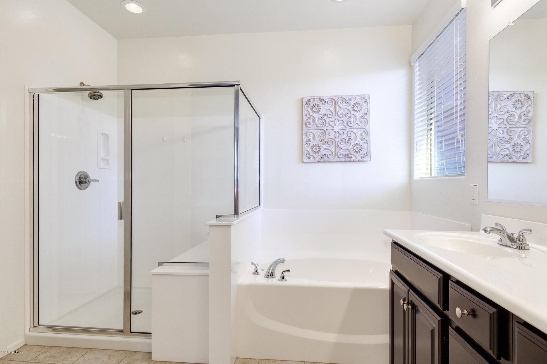 21165 West Coronado Road Buckeye, AZ 85396 - Photo 19 of 23 Master Bath
