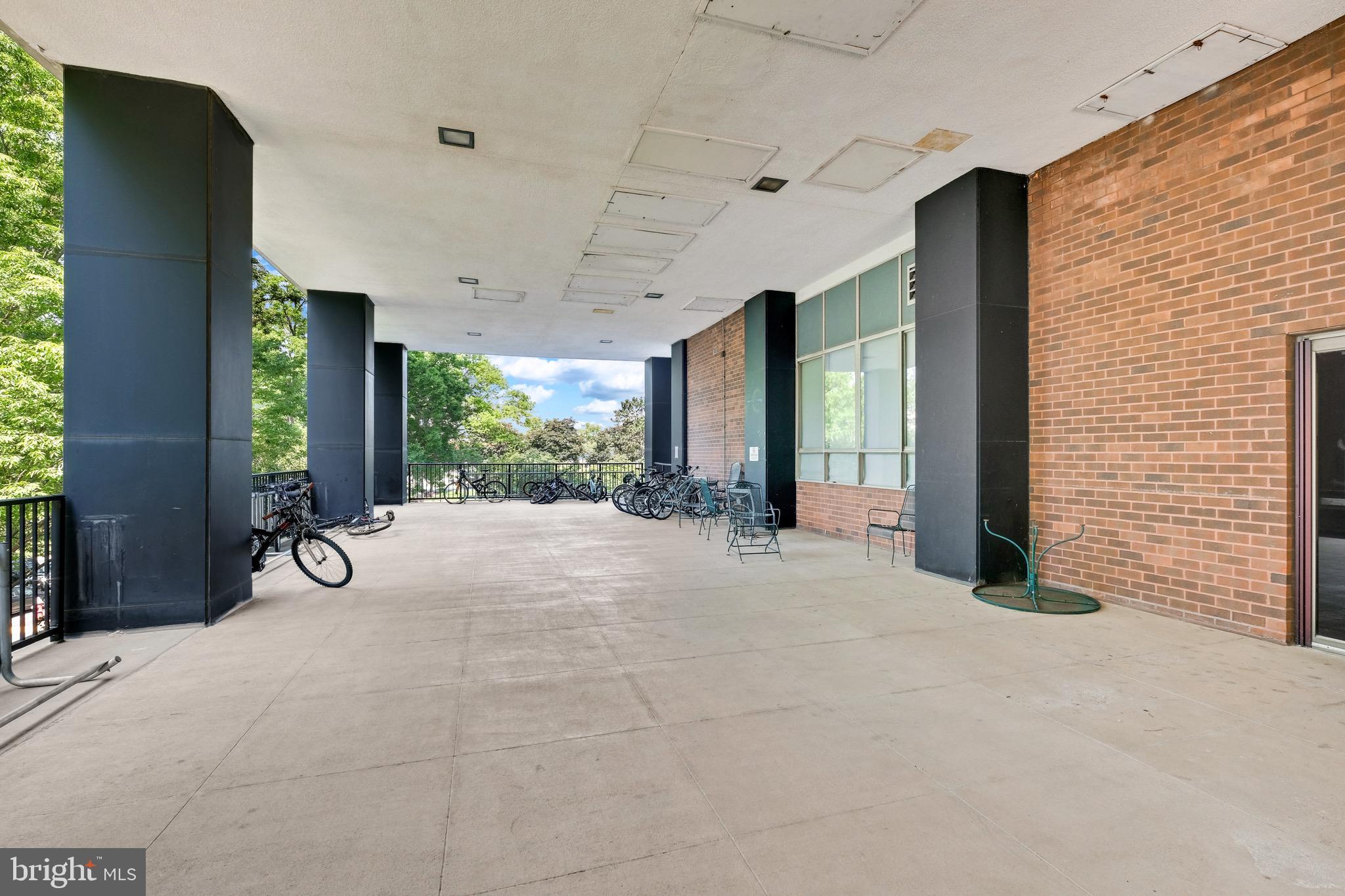 9701 Fields Road, Unit 1207 Gaithersburg, MD 20878 - Photo 20 of 36 Bike racks