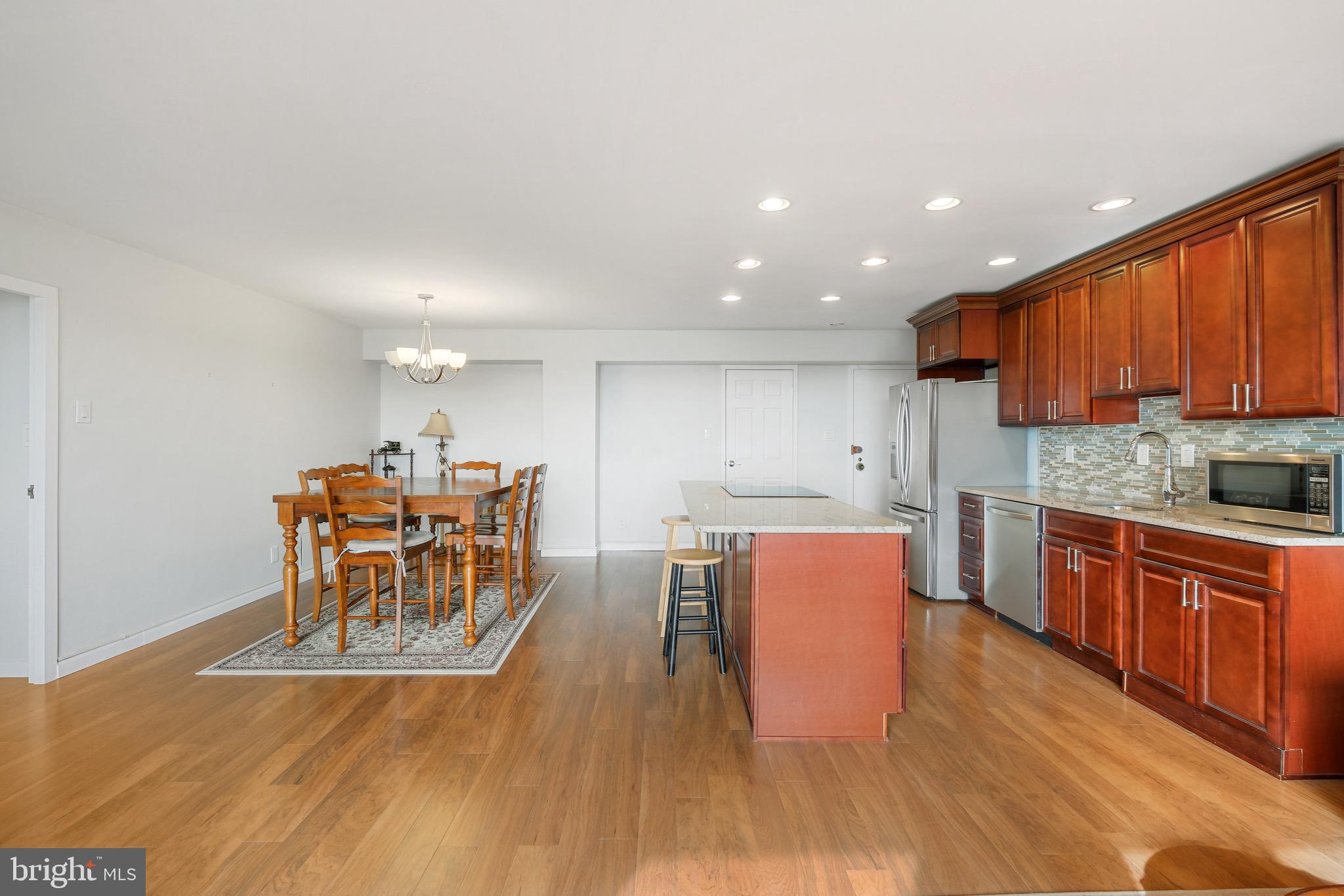 9701 Fields Road, Unit 1207 Gaithersburg, MD 20878 - Photo 8 of 36 Gallery Image 8