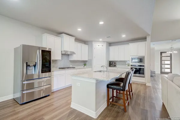 $3,650 | 28815 Shadowrock, San Antonio, TX 78260