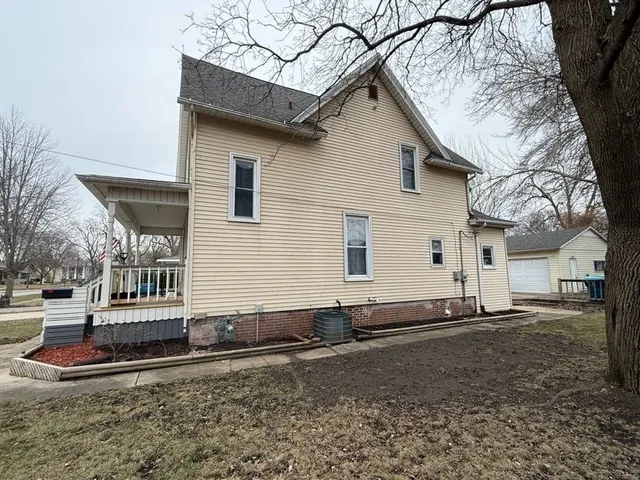 $168,000 | 316 West Henry Street, Pontiac, IL 61764