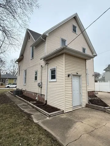 $168,000 | 316 West Henry Street, Pontiac, IL 61764