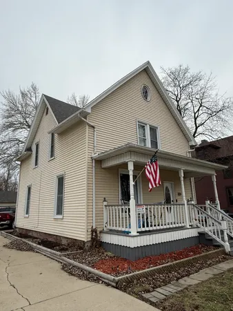 $173,000 | 316 West Henry Street, Pontiac, IL 61764