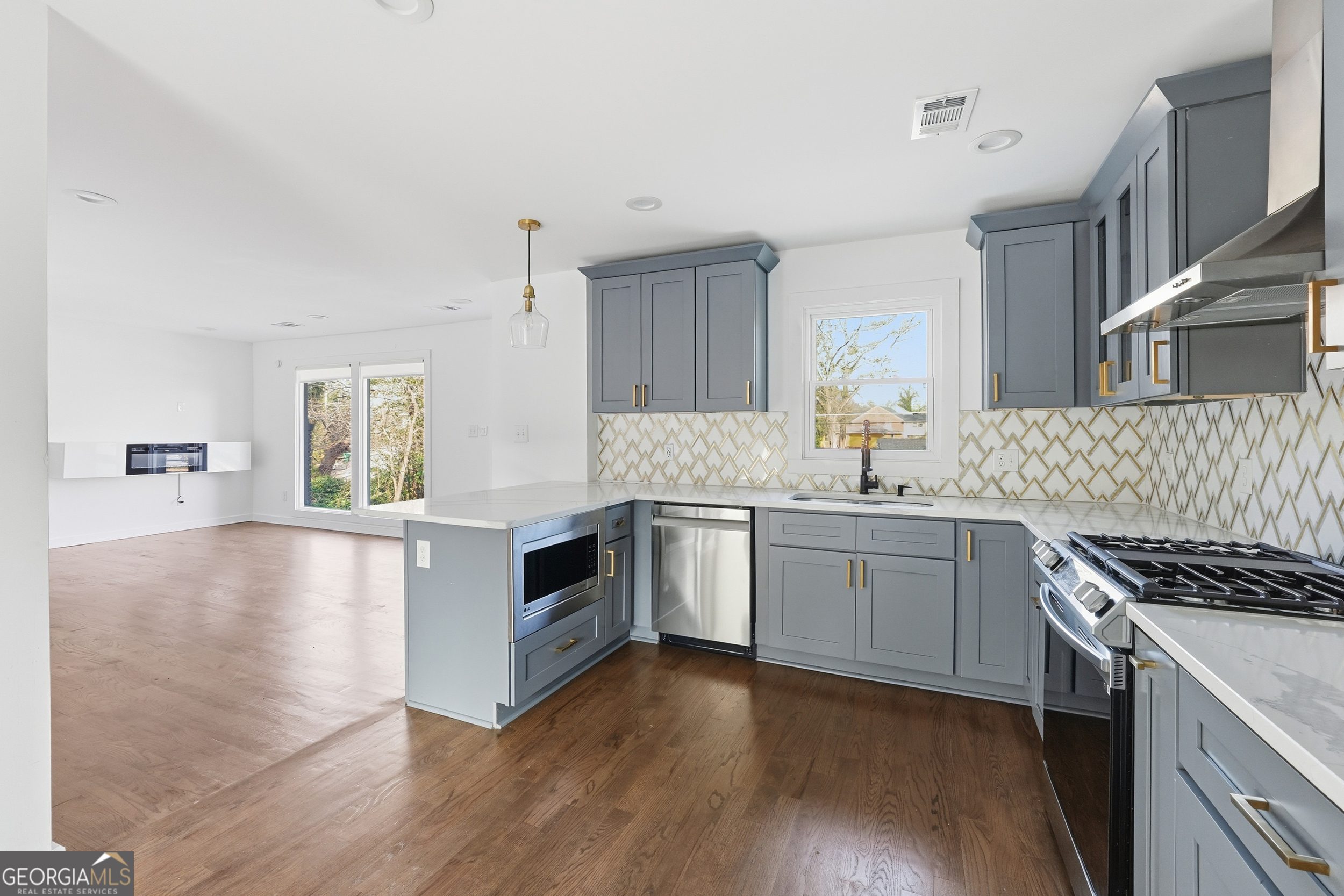 2703 Ellen Way Decatur, GA 30032 - Photo 12 of 27