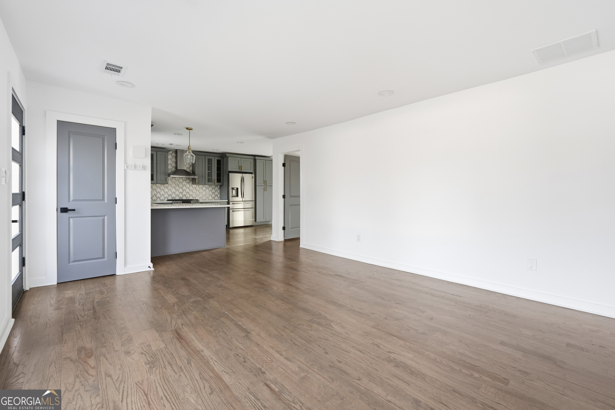 2703 Ellen Way Decatur, GA 30032 - Photo 5 of 27