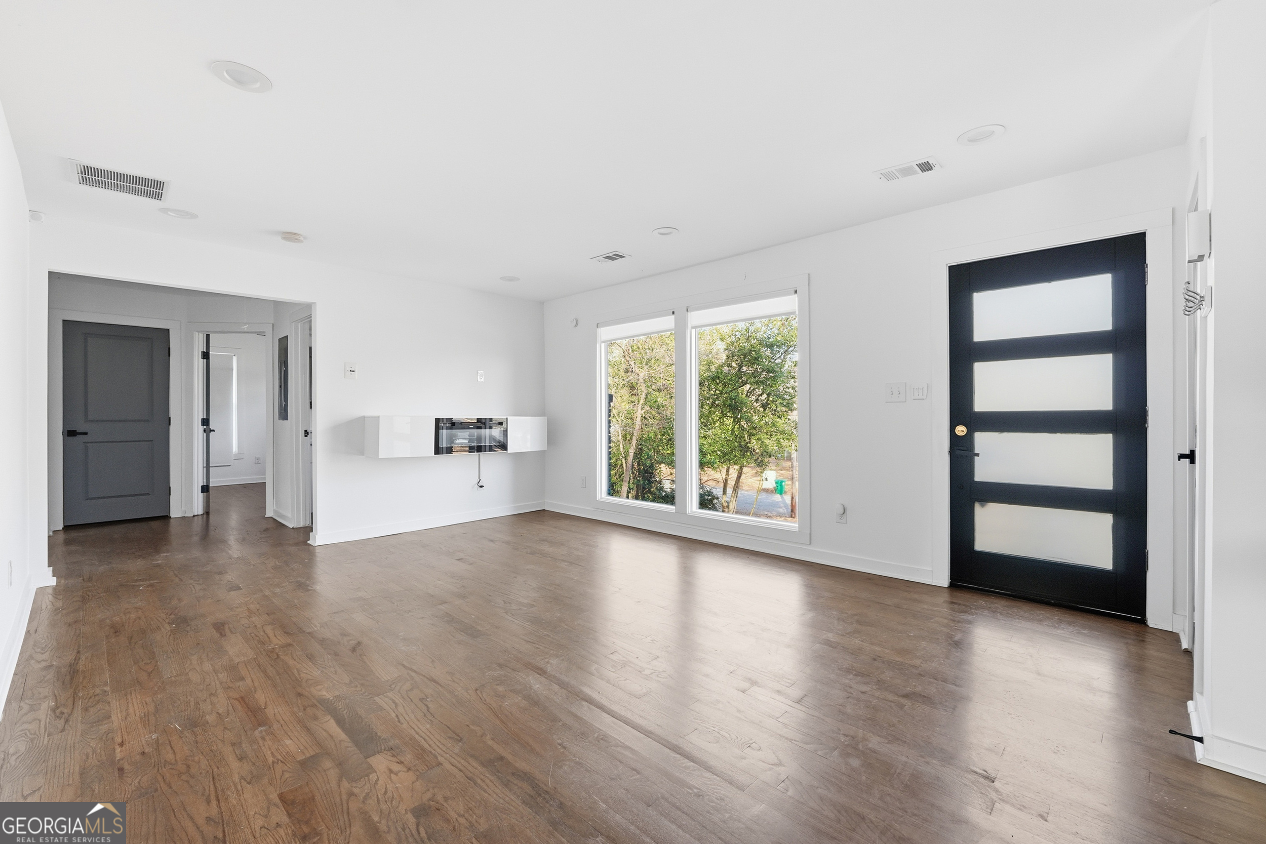 2703 Ellen Way Decatur, GA 30032 - Photo 7 of 27