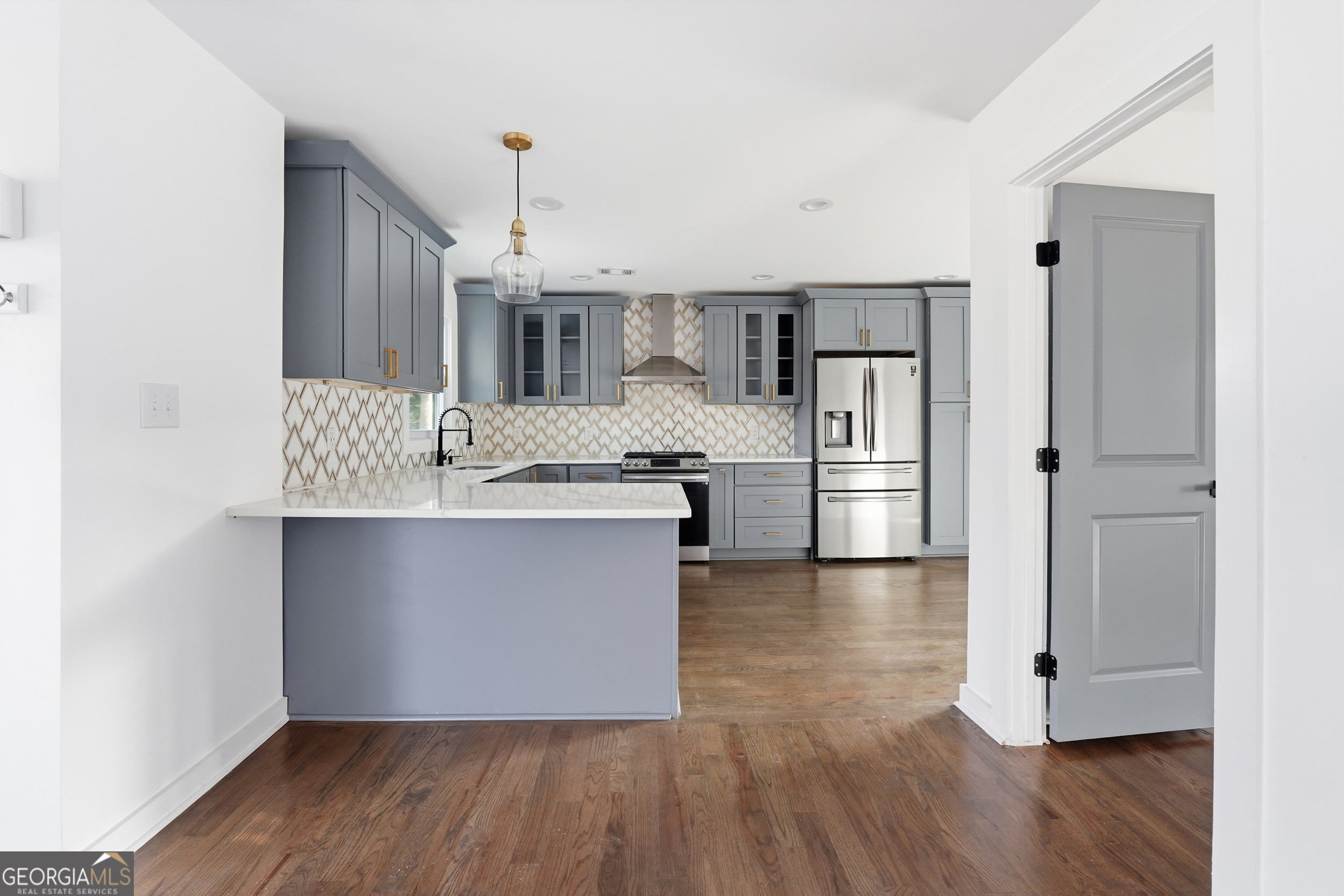 2703 Ellen Way Decatur, GA 30032 - Photo 8 of 27