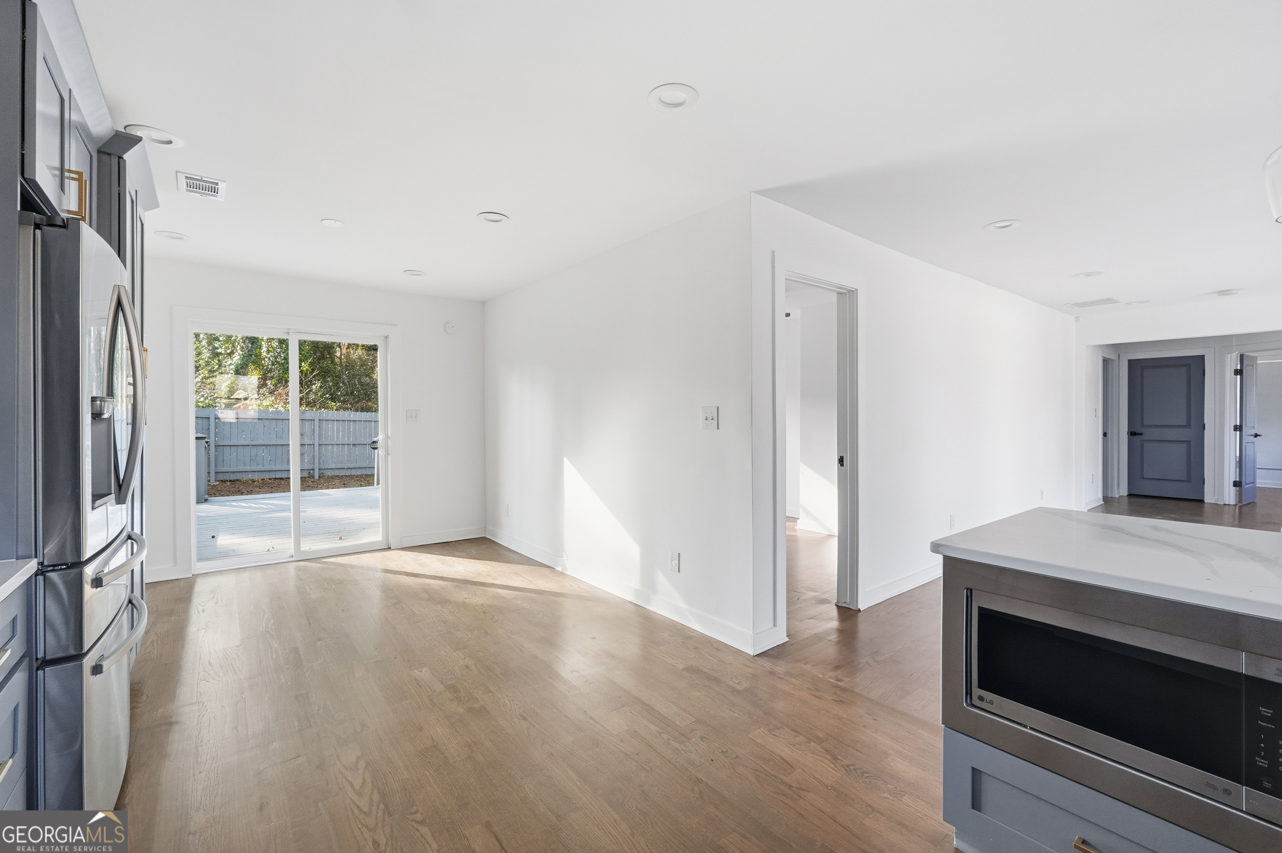 2703 Ellen Way Decatur, GA 30032 - Photo 10 of 27