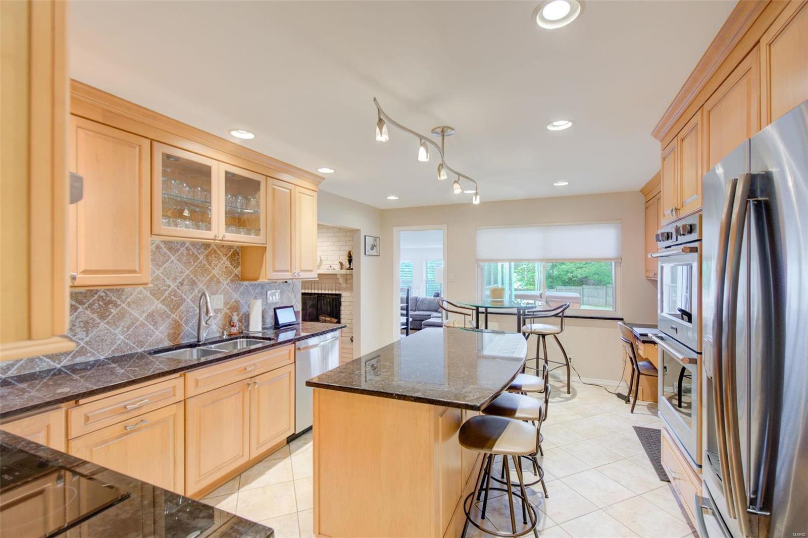 76 Boca Raton Court Chesterfield, MO 63017 - Photo 7 of 22 Gallery Image 7