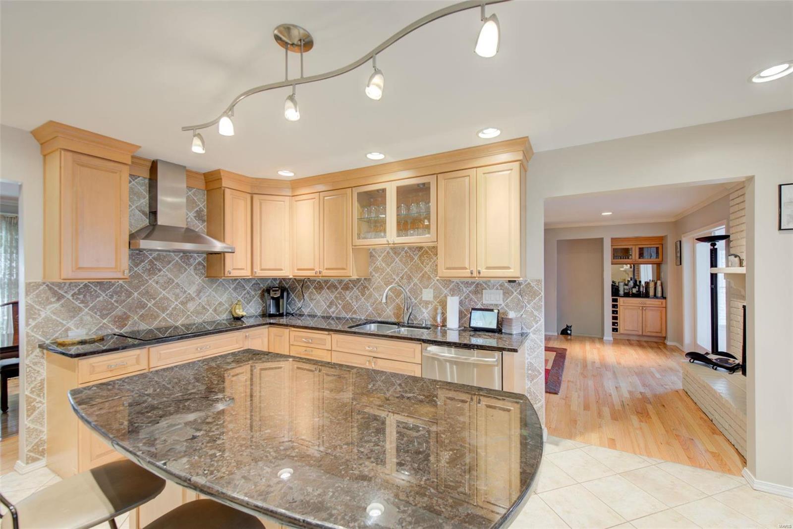 76 Boca Raton Court Chesterfield, MO 63017 - Photo 8 of 22 Gallery Image 8
