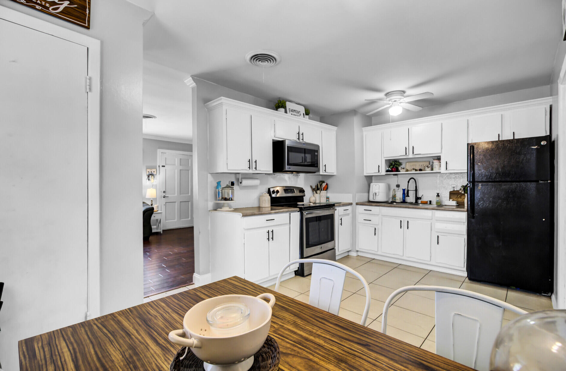 310 Farm Road Goose Creek, SC 29445 - Photo 10 of 23 Kitchen