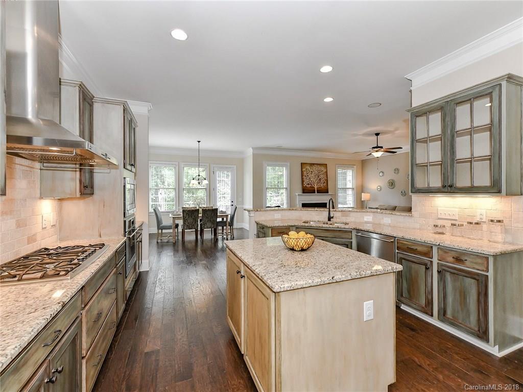 714 Harvest Pointe Drive Fort Mill, SC 29708 - Photo 8 of 36 Gallery Image 8