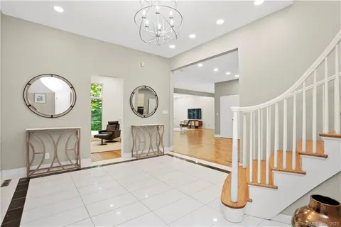 $17,000 | 345 Governors Lane, Fairfield, CT 06824