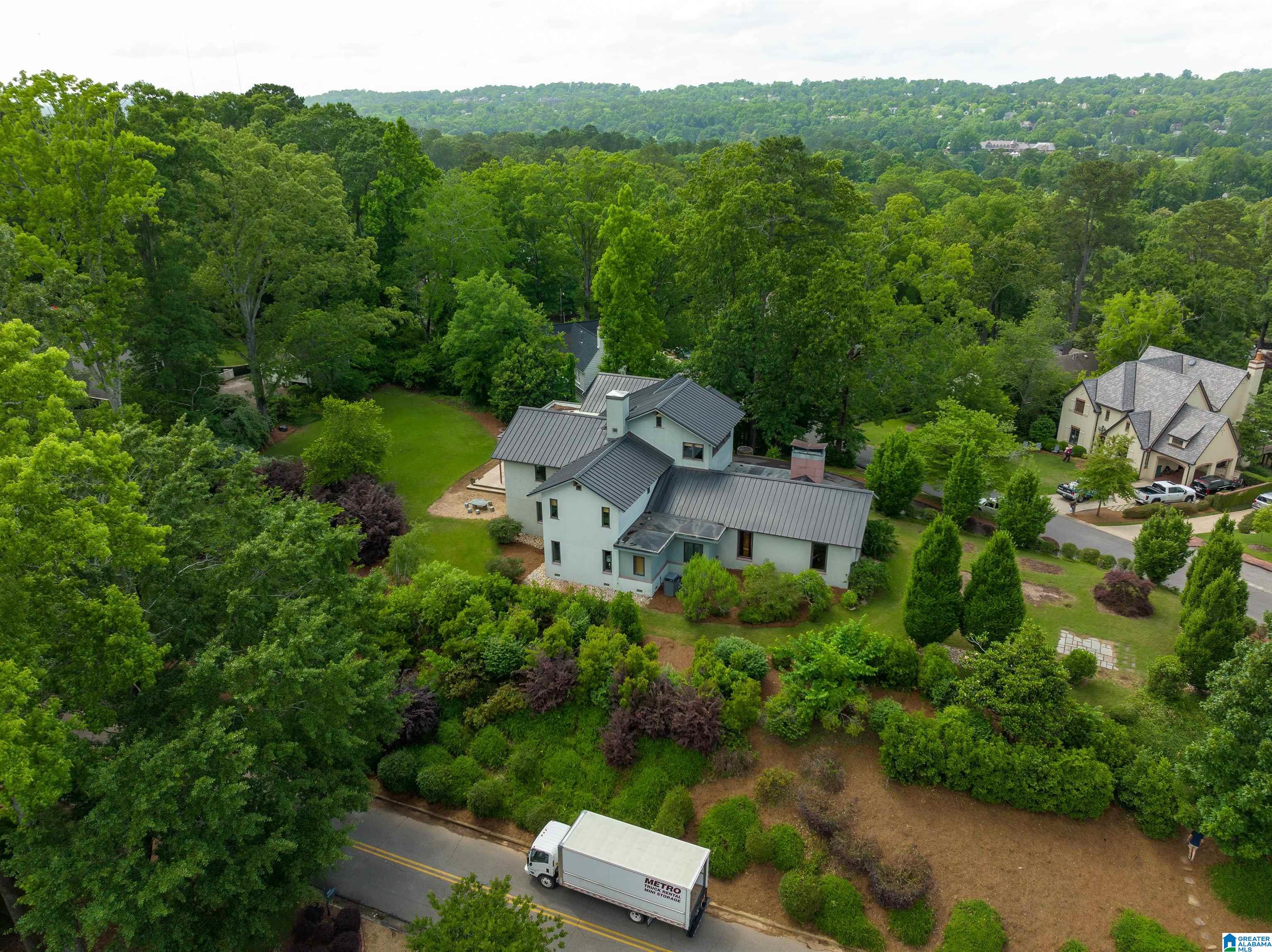 2940 Balmoral Road Birmingham, AL 35223 - Photo 40 of 48