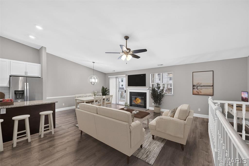 8914 Eager Road Brentwood, MO 63144 - Photo 3 of 22