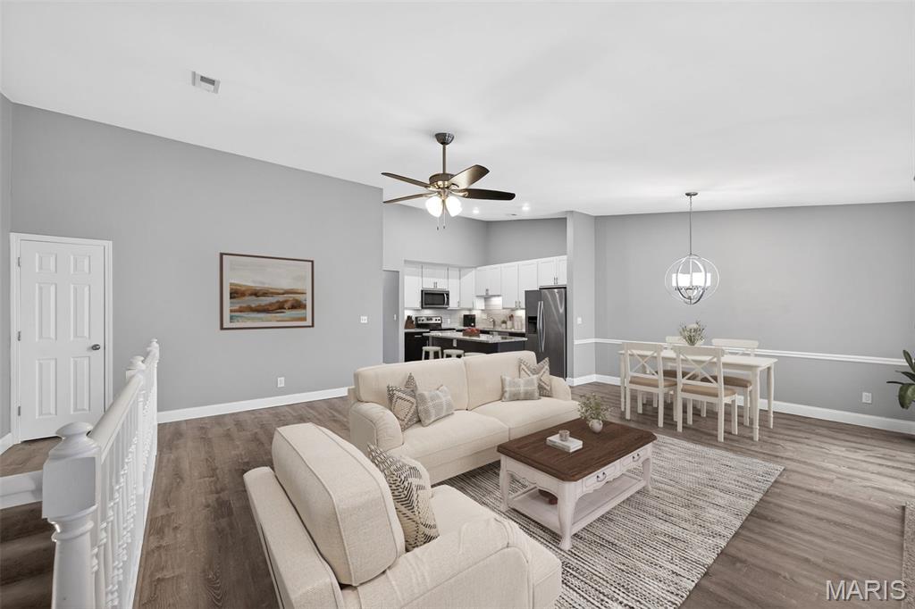 8914 Eager Road Brentwood, MO 63144 - Photo 5 of 22