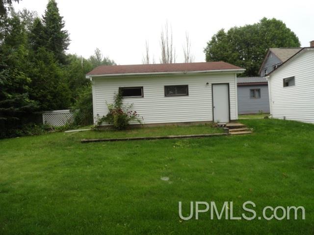 320 Greenland Road Ontonagon, MI 49953 - Photo 4 of 36