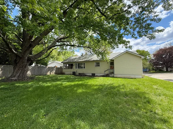 $134,900 | 1017 Mary Avenue, Dixon, IL 61021