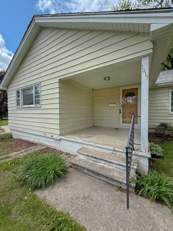 $134,900 | 1017 Mary Avenue, Dixon, IL 61021