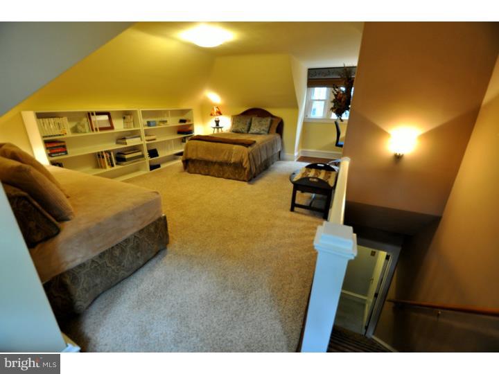 1512 Alsace Road Reading, PA 19604 - Photo 14 of 23 Bedroom 3