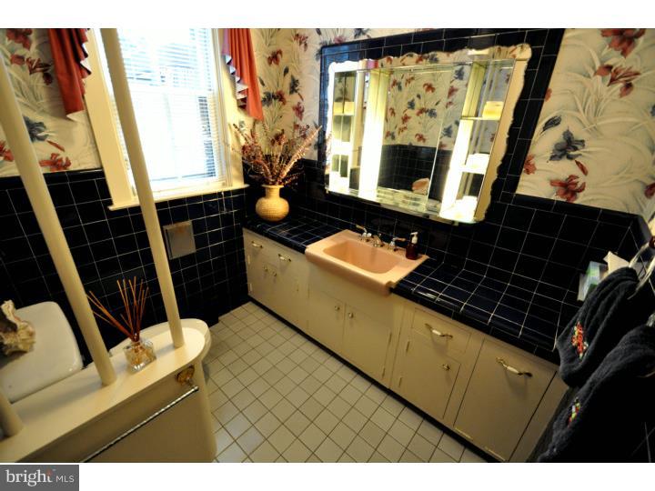 1512 Alsace Road Reading, PA 19604 - Photo 8 of 23 Half Bath