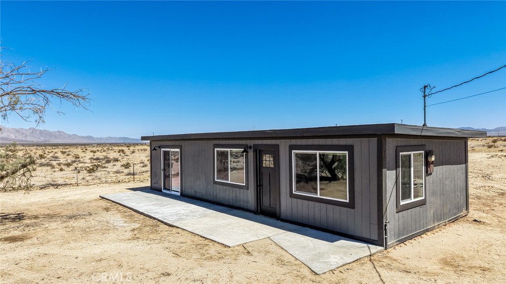 81884 Montgomery Road Twentynine Palms, CA 92277 - Photo 11 of 17