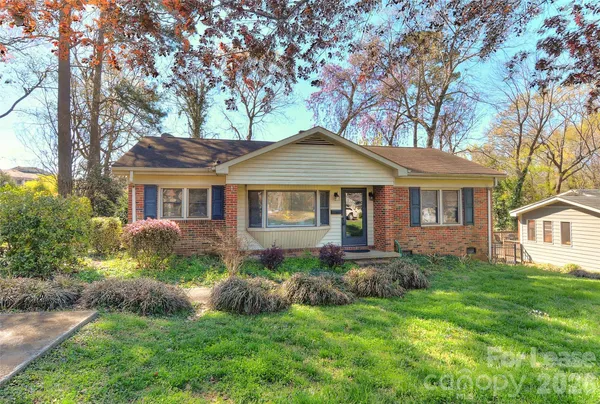 $3,200 | 1308 Mockingbird Lane, Charlotte, NC 28209