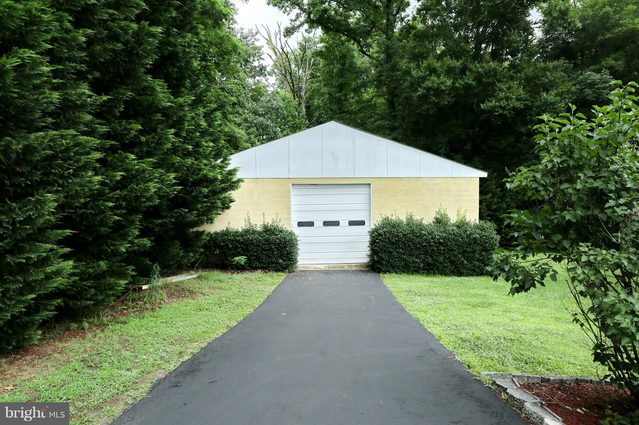 7500 Simms Landing Road Port Tobacco, MD 20677 - Photo 7 of 30 Detached garage