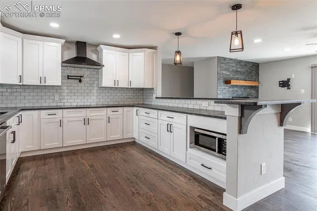 $825,000 | 721 Forest View Road, Monument, CO 80132