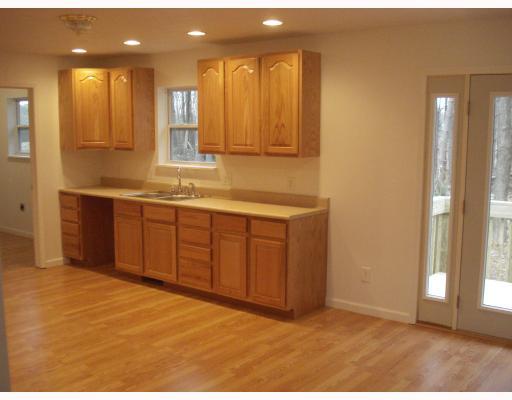 101 Michael Road Parker, PA 16049 - Photo 4 of 6 Kitchen.
