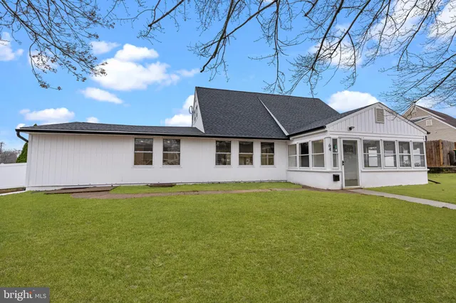 $3,500 | 64 Vividleaf Lane, Levittown, PA 19054