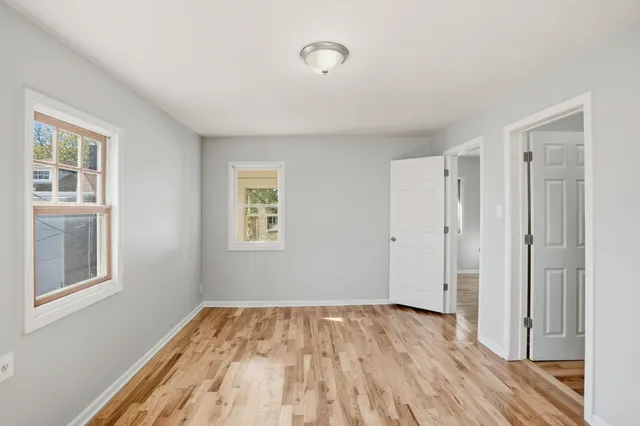 $210,000 | 2027 1/2 Davidson Place, Whiting, IN 46394