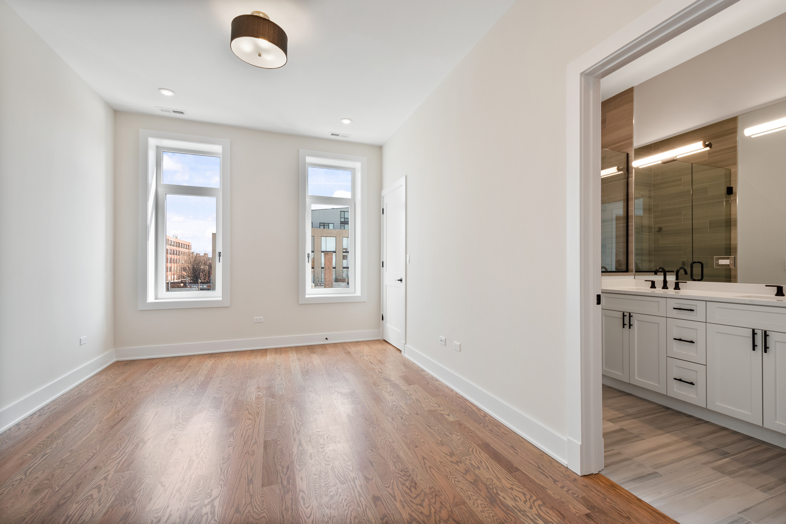 1839 West Irving Park Road, Unit 2F Chicago, IL 60613 - Photo 12 of 16 Gallery Image 12