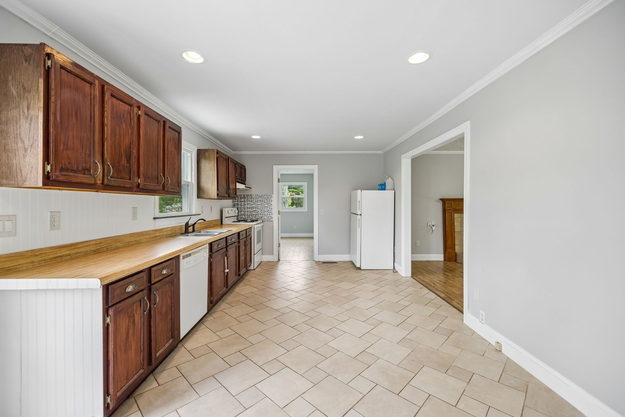 416 Gordon Road Crossville, TN 38572 - Photo 12 of 34