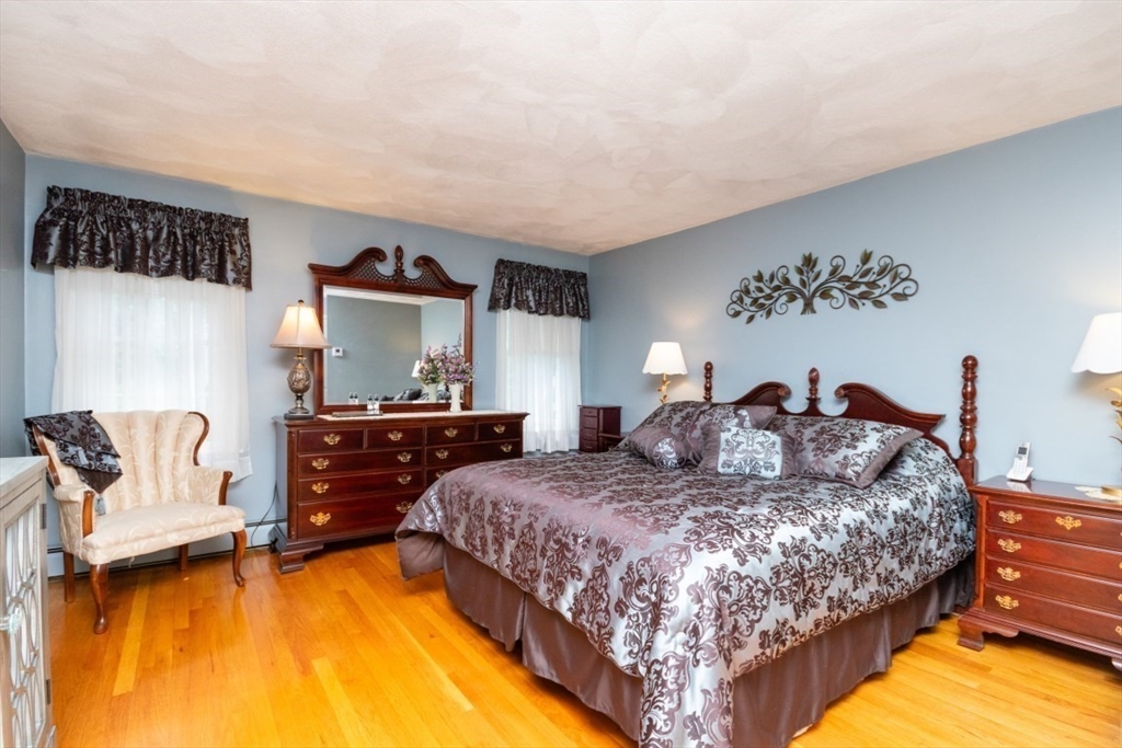 33 Berkeley Road North Andover, MA 01845 - Photo 29 of 42