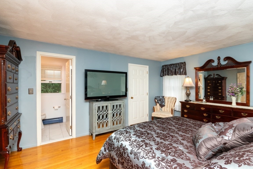 33 Berkeley Road North Andover, MA 01845 - Photo 30 of 42